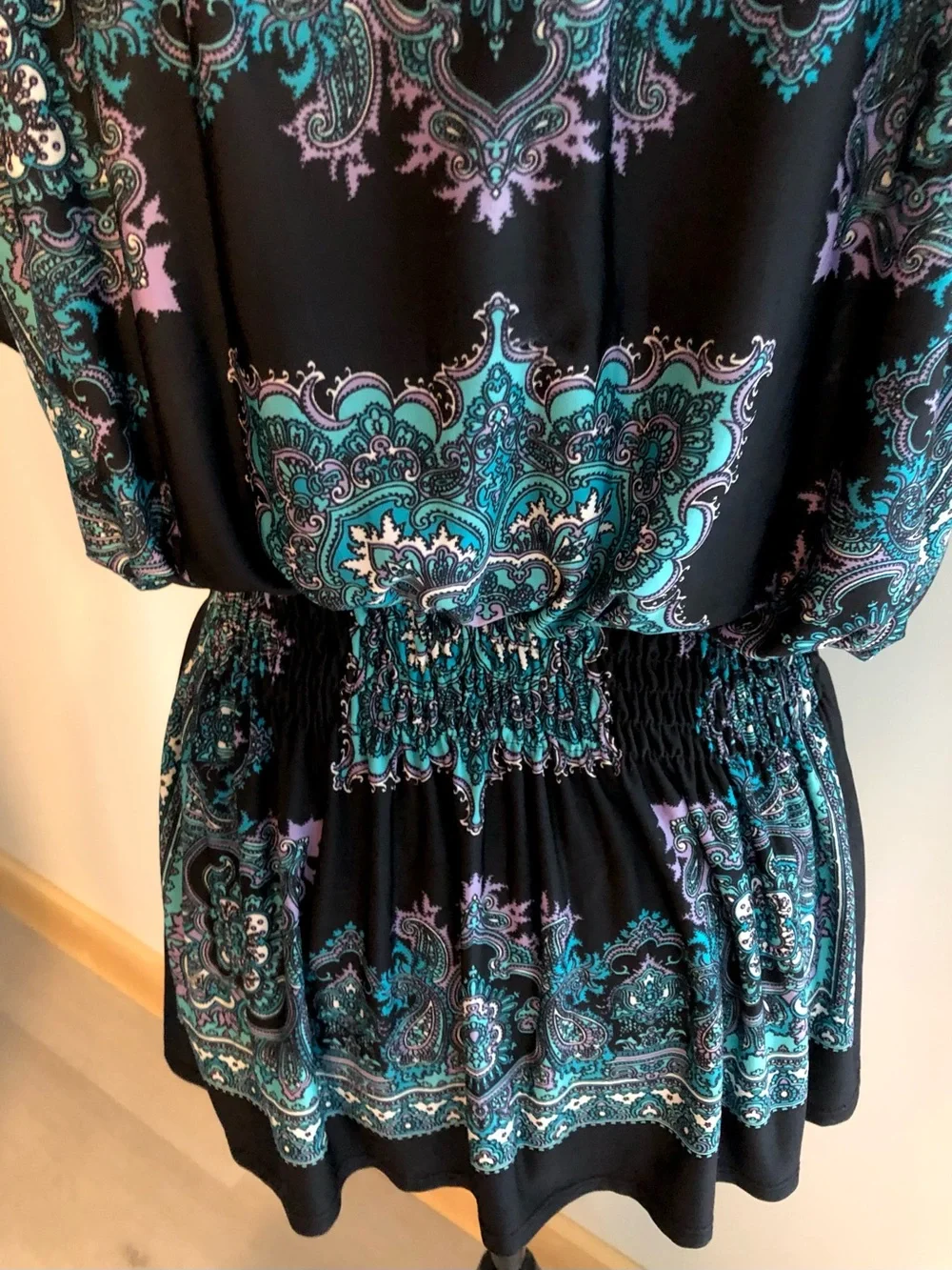 Halo Black Print Top Size XL - Picture 6 of 10